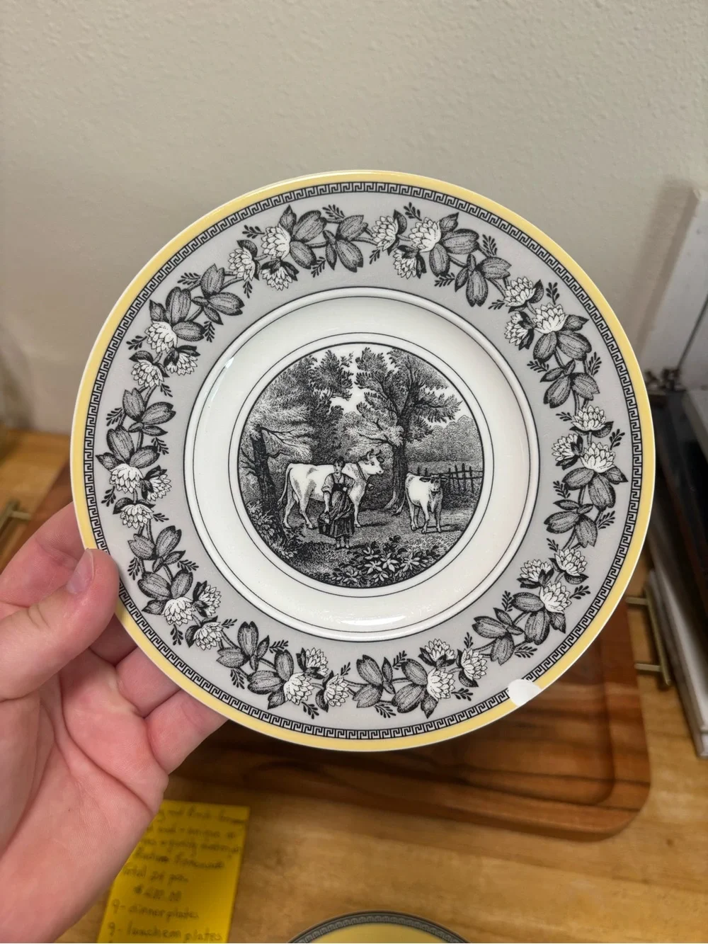 Villeroy & Boch Yellow and White Plate with Black Laurel Motif